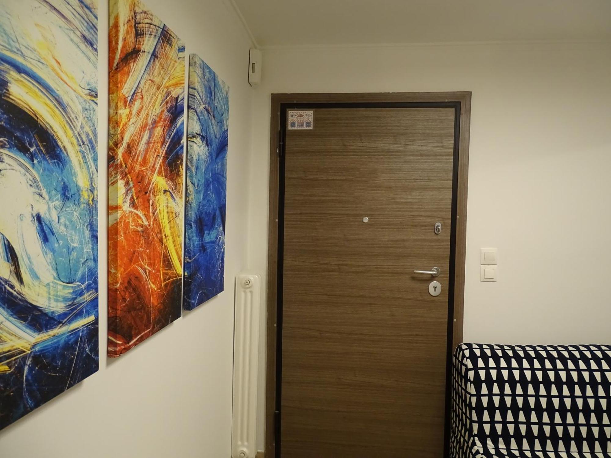 Stylish, Comfortable, Basement Loft-Like Apartment With Amenities Athena Bagian luar foto