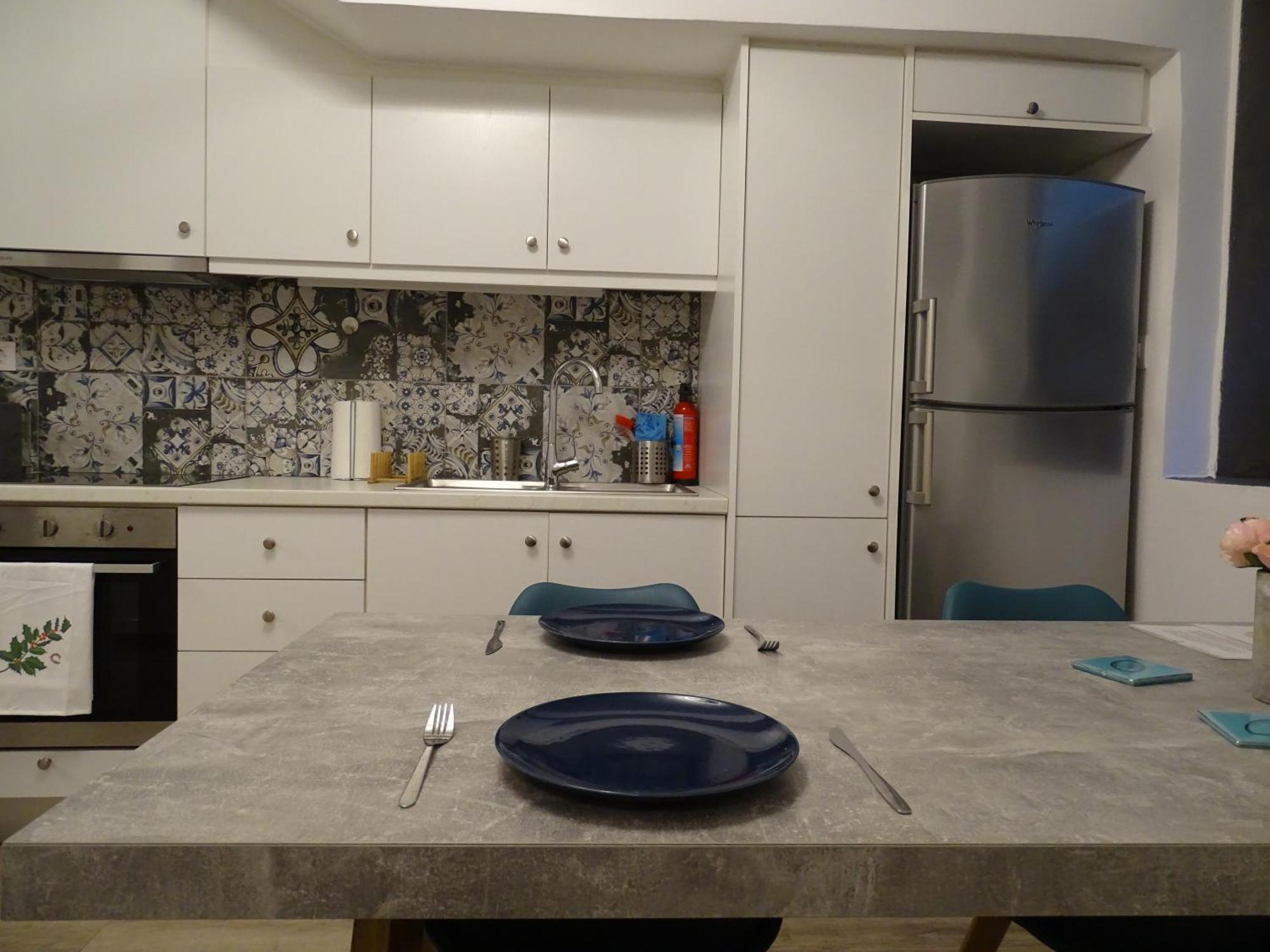Stylish, Comfortable, Basement Loft-Like Apartment With Amenities Athena Bagian luar foto